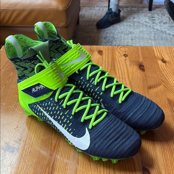 Nike Alpha Men’s Athletic Shoes Seahawks- Blue and Neon Green - Picture 1 of 13